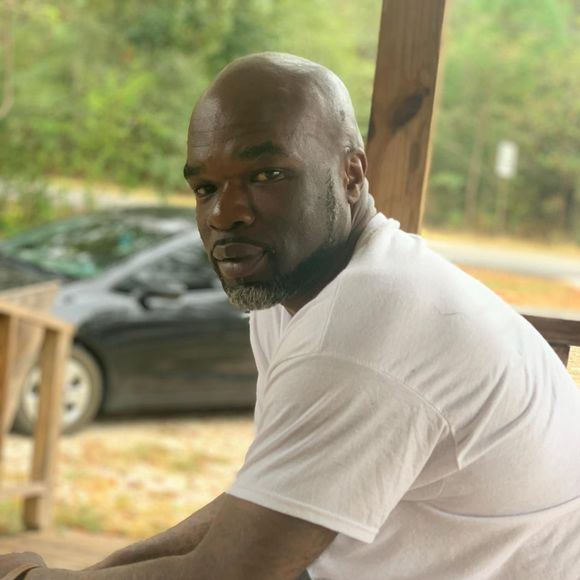 Meet your Posher, Kevin - Picture 1 of 1